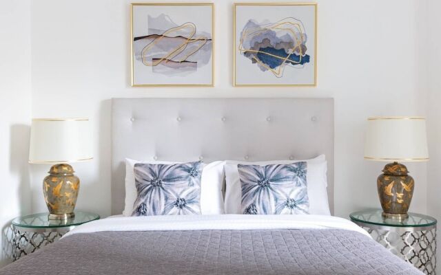 Visually Stunning 2BR in Dubai Marina - Sleeps 5!