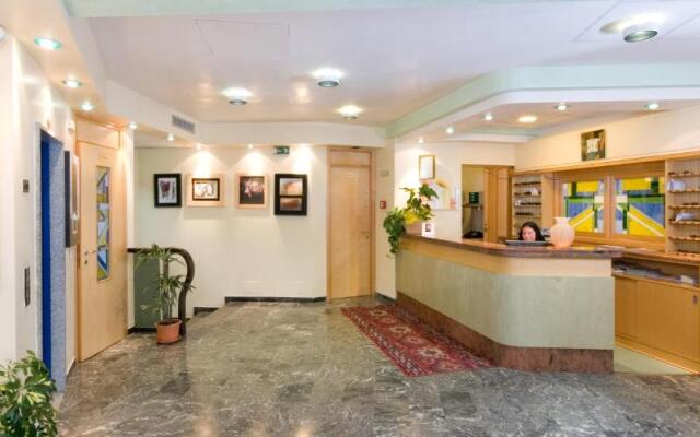 Hotel Nember