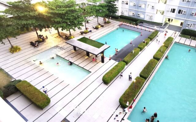 Room-butler's Bnb B Trees Residences Qc