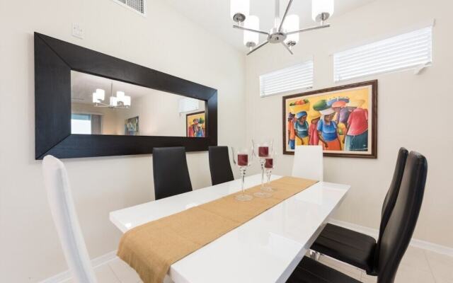 Vhc Slc3 4741-301 3 Bedroom Condo