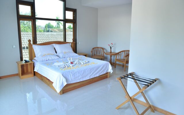 Golden Guest Hotel