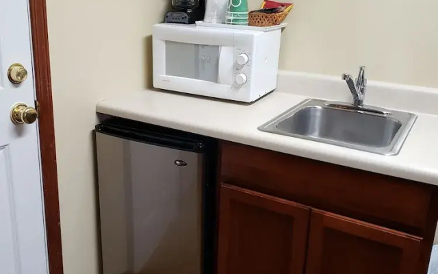 GuestHouse Inn & Suites Montesano