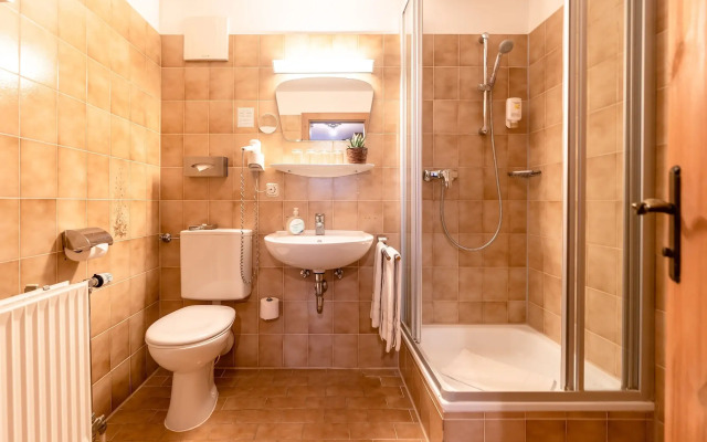 Hotel Sauerlacher Post
