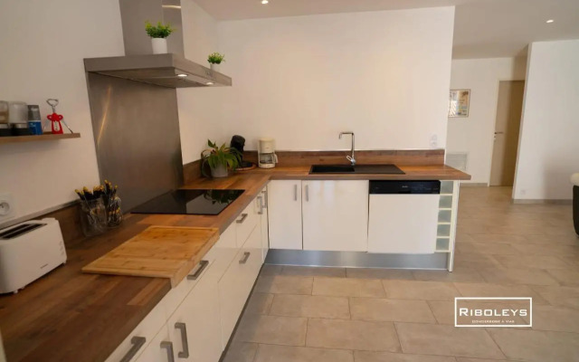 Sublime Loft de 130m² calme à Vias-Village