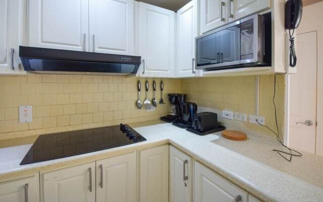 Modern 2-bed Apt Near Beach In St. Lawrence Gap 2 Bedroom Apts by Bluescape