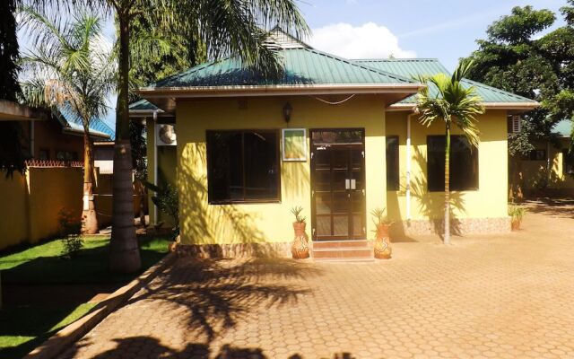 Oneira Hotel