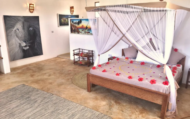 Moonshine Villa