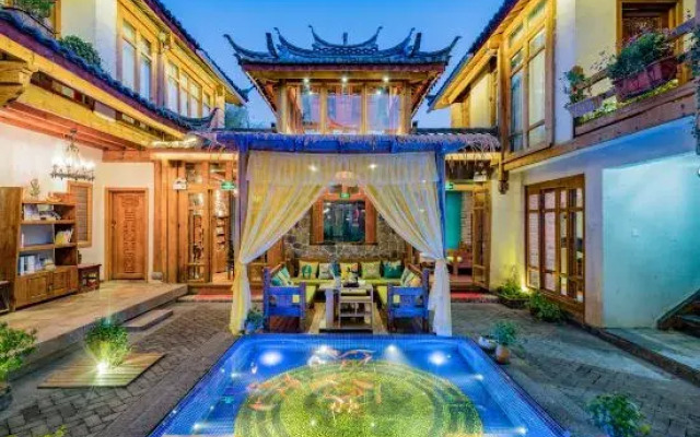 Tiancun Inn (Lijiang Shuhe Ancient Town)