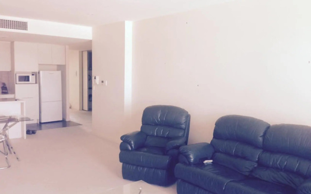 Breakwater Apartment