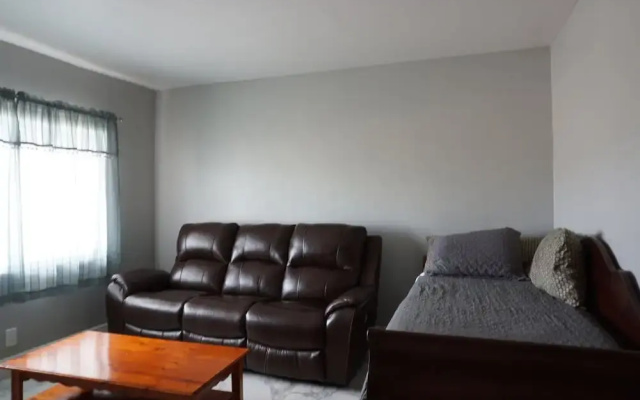 Mary Pop Apartments