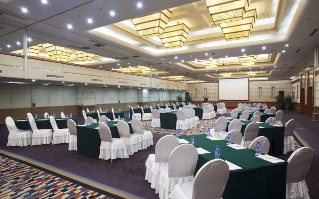 Hotel Holiday Inn