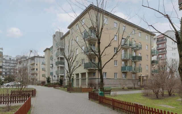 Bemowo Family Apartment by Renters