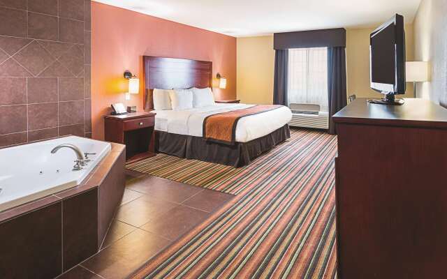 La Quinta Inn & Suites by Wyndham Woodway - Waco South