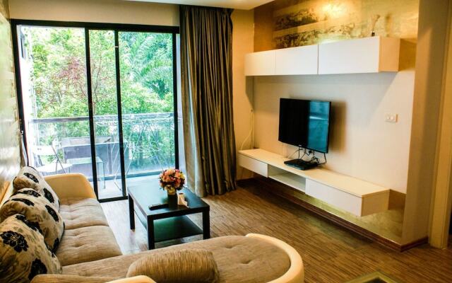 Sixty Six Pattaya Beach Road Apartment