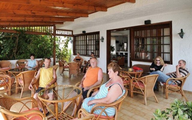 Paloma Garden Hotel