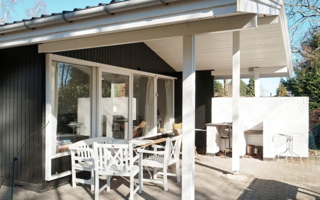 5 Person Holiday Home in Melby