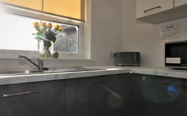 No 11 Bonnet Road - 2 Bed