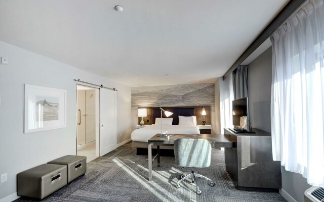 Hampton Inn & Suites by Hilton Quebec City /Saint-Romuald