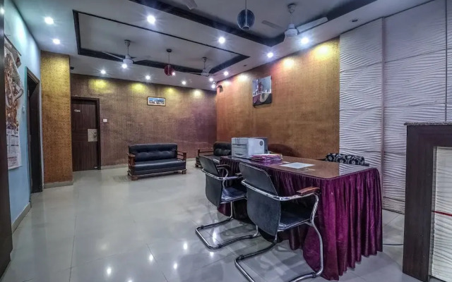 OYO 4518 Hotel Parashuram