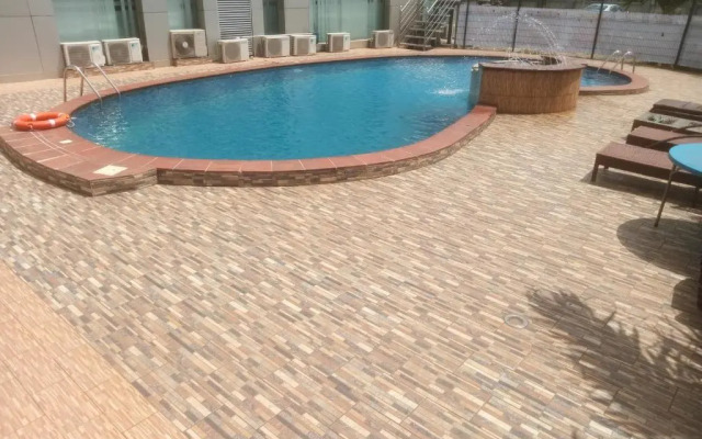 Golden Tulip Essentials Owerri