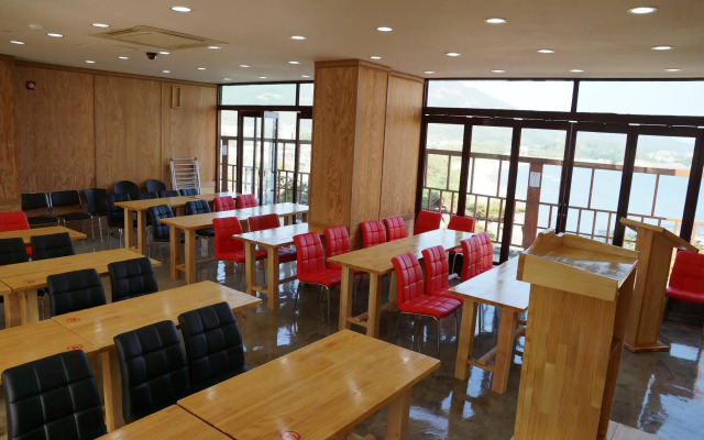 Byeonsanbando Jayjay Resort