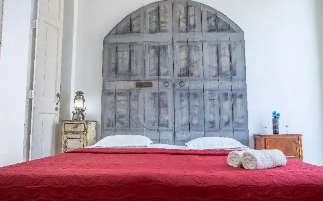 Casa Vieja