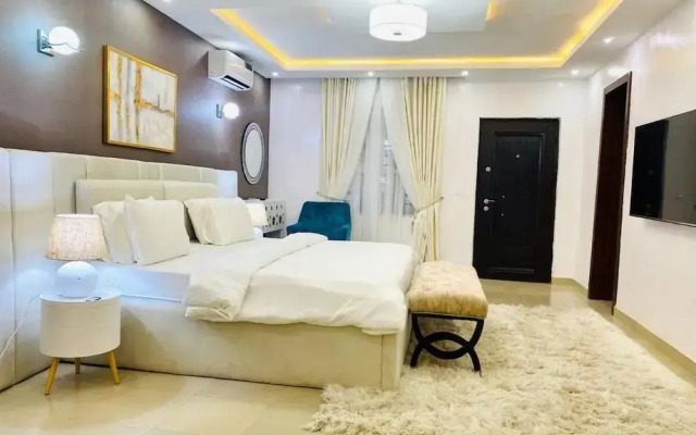Premium Luxury Apartment by Smart Home