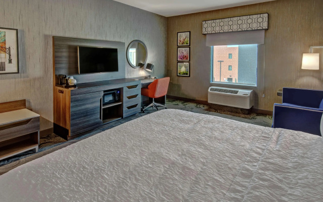 Hampton Inn Fresno Airport
