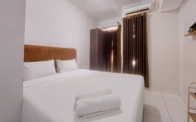 Chic And Cozy Studio Apartment At Amazana Serpong