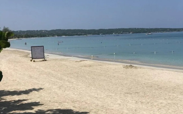 Firefly Beach Cottages and Suites