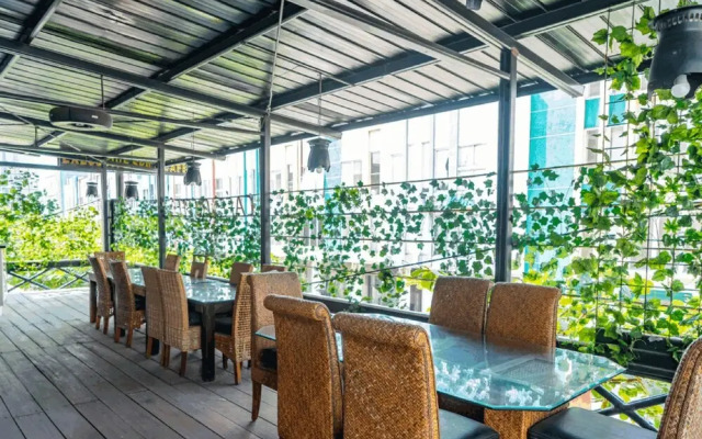 RedDoorz Plus near Chadstone Mall