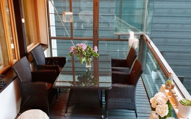 Superb 1BR home with sauna and terrace