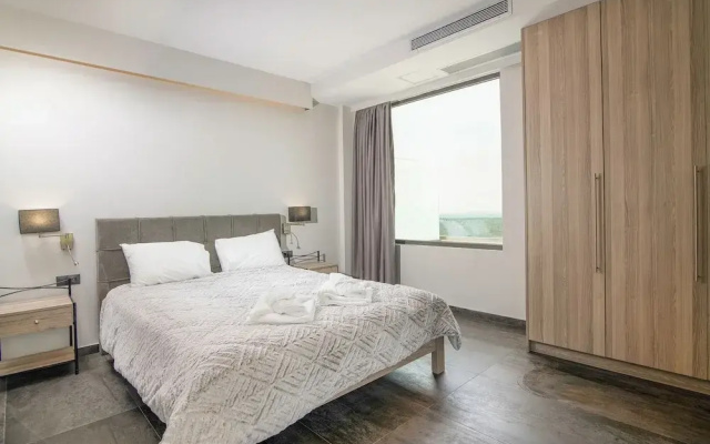Serenity Suites Sea View 1