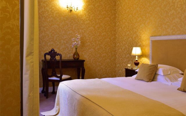 Pousada Convento de Evora - Historic Hotel