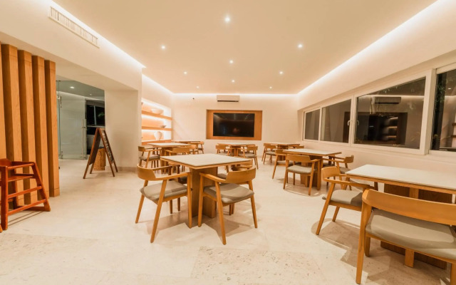 Comfort Inn Puerto Vallarta Golfside & Marina