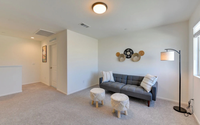 Near Empire Polo Field: Coachella Vacation Rental