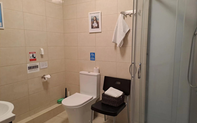 Local 4 Dreams Guesthouse