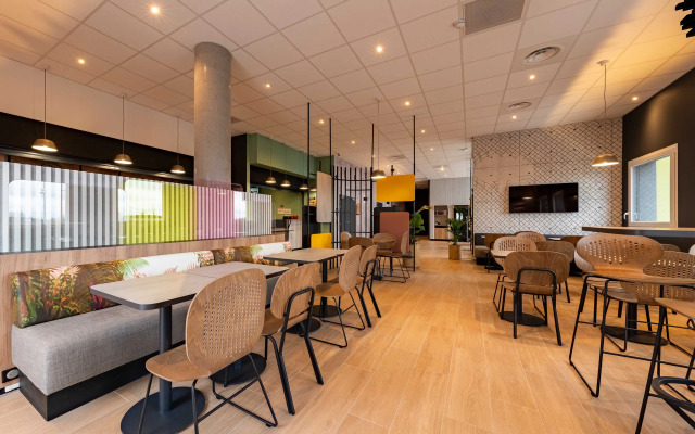 B&B HOTEL Valenciennes Onnaing