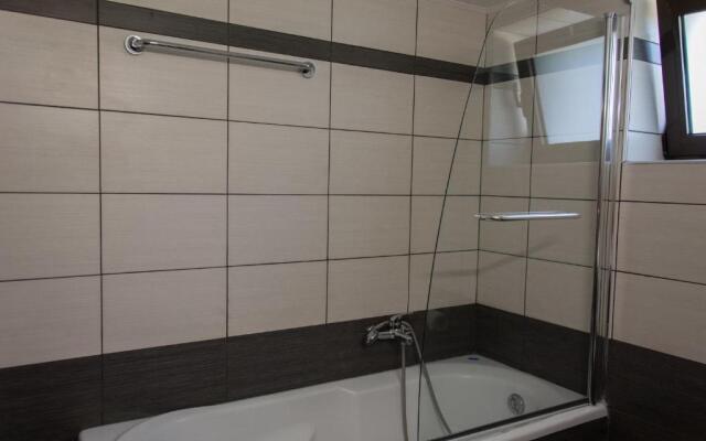 Little House on the Prairie - Chania