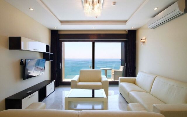 Hotel Shine