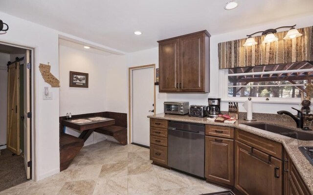 039 Little Doe Lodge Home