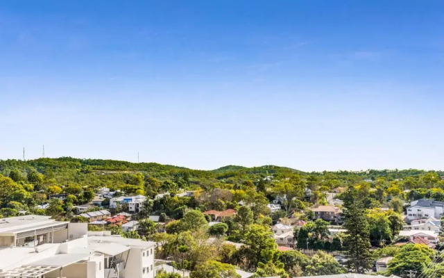 Essence Suites Taringa