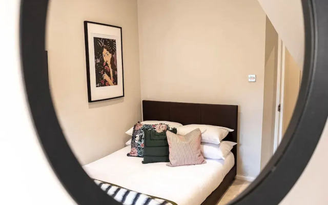 Explore Granary Square Two Bedroom by Belvilla