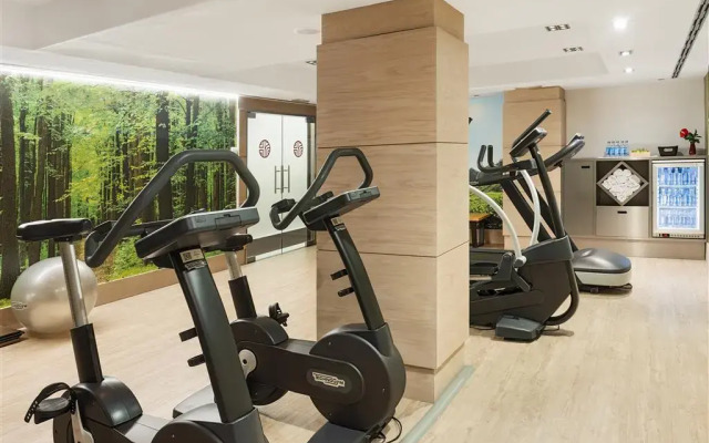 Отель NH Collection Barcelona Gran Calderón