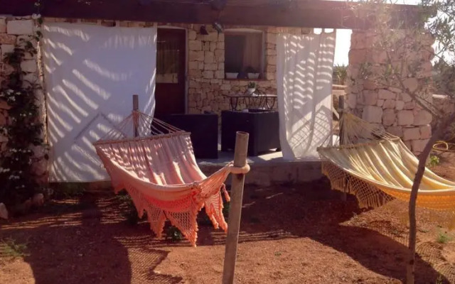 Dammuso Immerso nel Verde