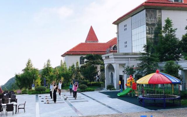 Holiday Way Resort Lushan