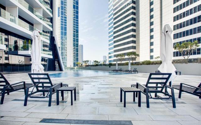 Studio apartment with Burj Khalifa view