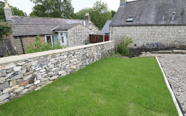 Gritstone Cottage