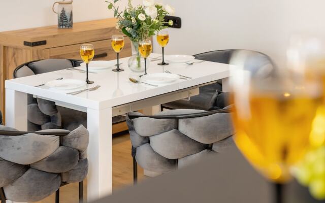 Apartment for 6 With Sauna by Renters