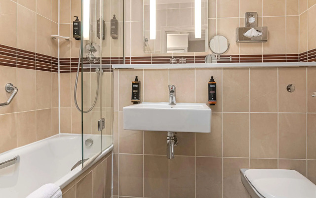 Mercure White Hart Hotel Salisbury and Apartments